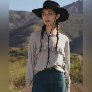 The Great. Gray Ruffle Sweatshirt Sz 3 L